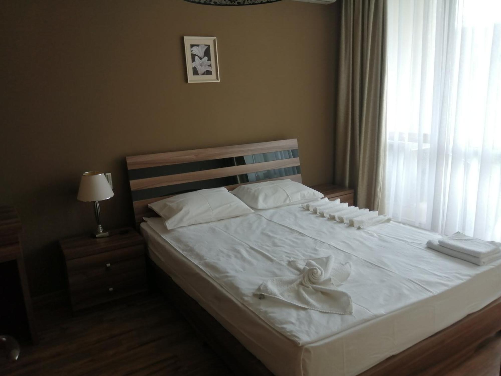 Aparthotel Golden Line Golden Sands Esterno foto